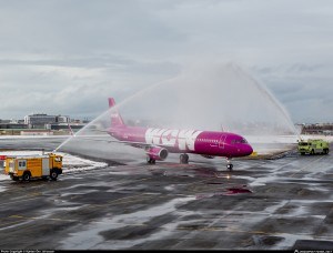 TF-MOM-WOW-air-Airbus-A321-200_PlanespottersNet_593017