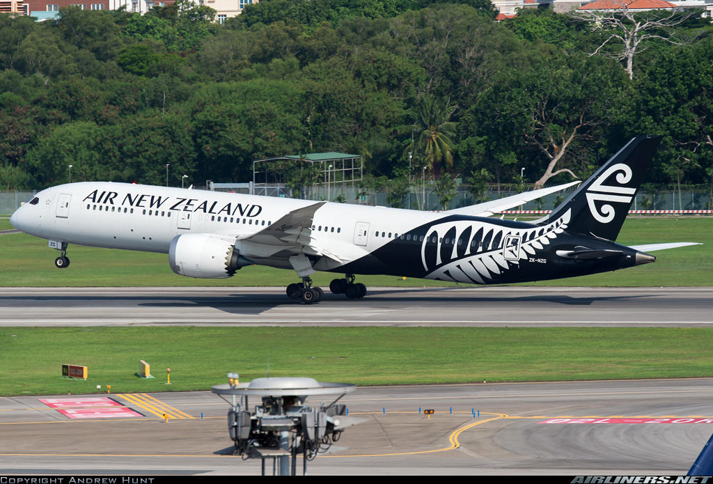Air New Zealand Boeing 787-9 returns to Auckland because of electrical burning odour